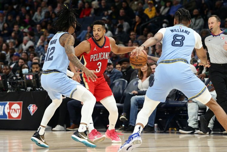 字母哥的恐 字母哥的恐