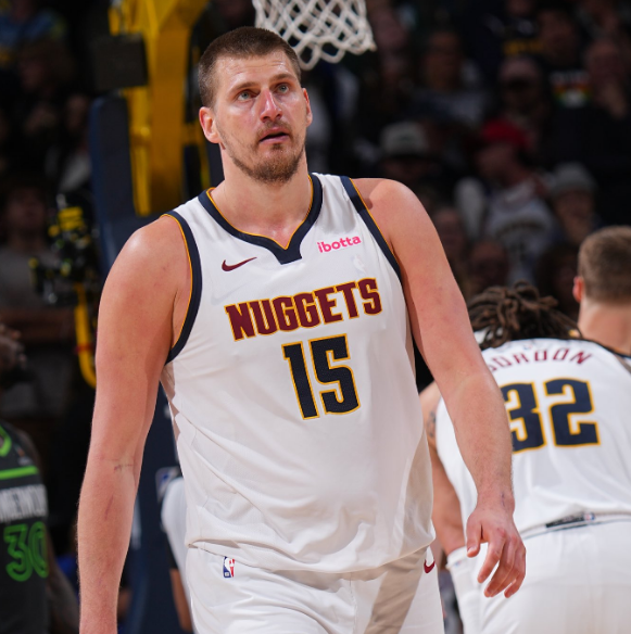 奇鼓掌致意 奇鼓掌致意