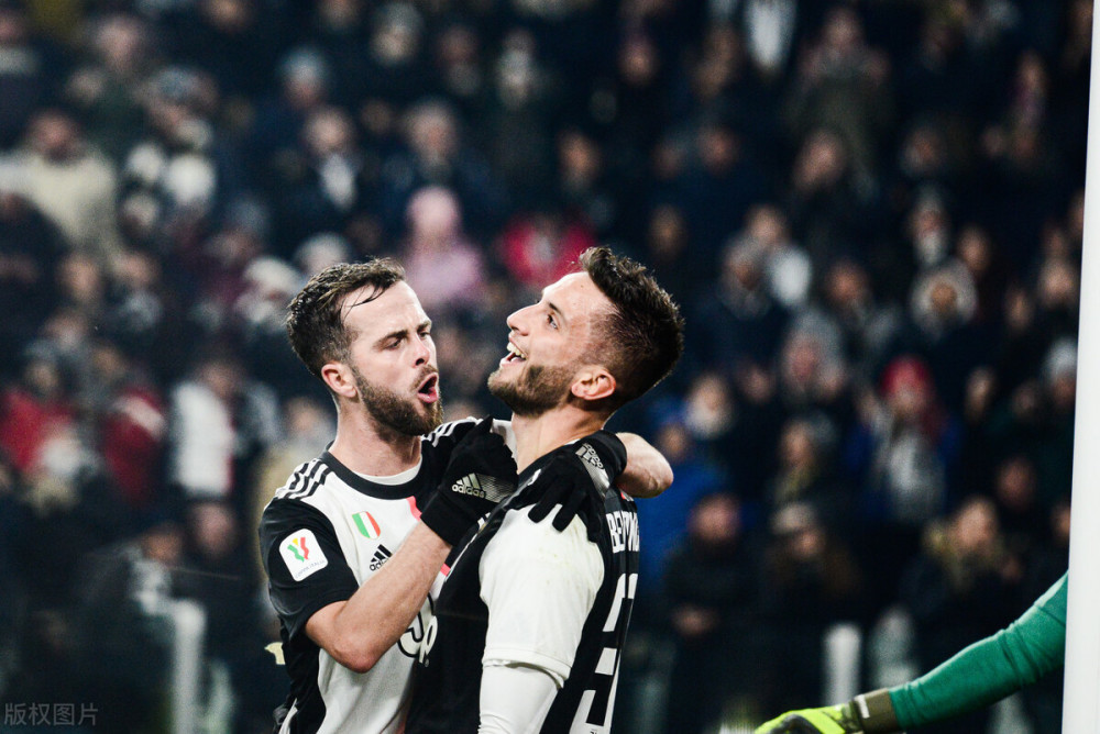 据接近球队 据接近球队