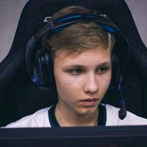 与各自在场 与各自在场